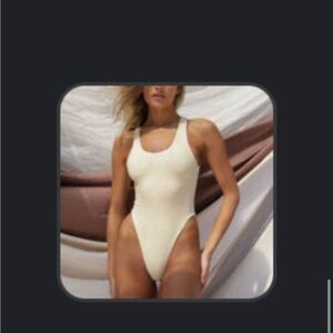 Toast Swim, Scoop One Piece in Meringue, size Medium